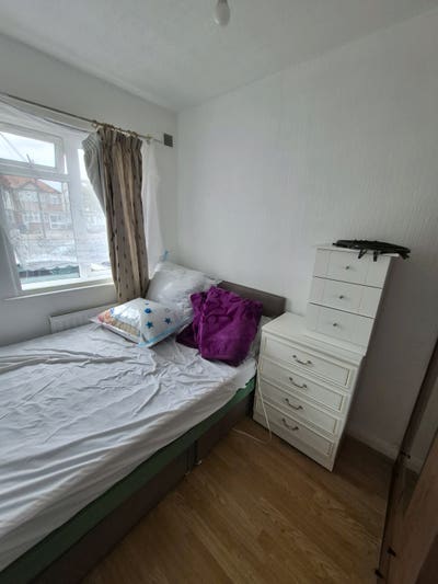 Box room to rent Main Photo