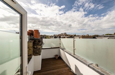 Two flatmates wanted for Clapham 3 bed Main Photo