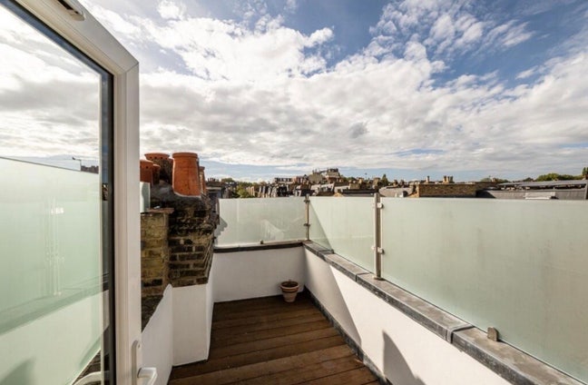 Two flatmates wanted for Clapham 3 bed Main Photo