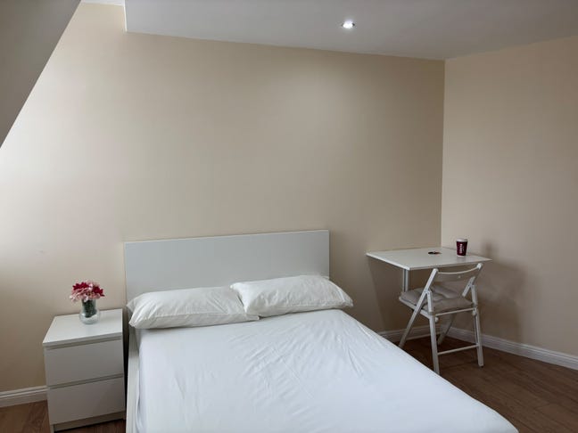 Extra Large Double Bedroom in Harrow Main Photo