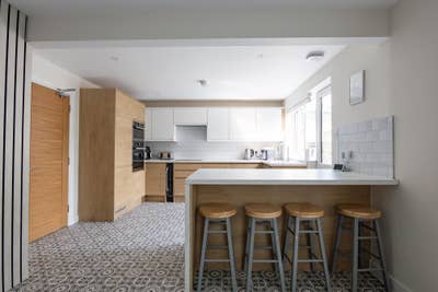 Stunning 5 Bedroom Property Main Photo