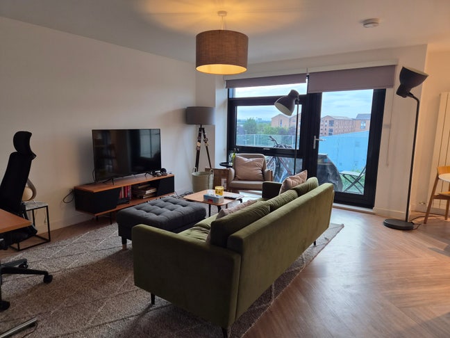 Double room with own bathroom in Finnieston Main Photo