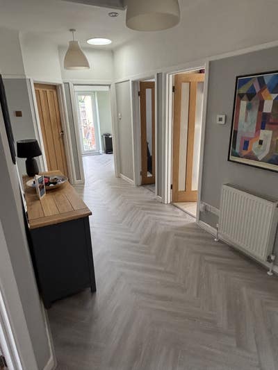 Bright Spacious Double Room in Detached Bungalow Main Photo