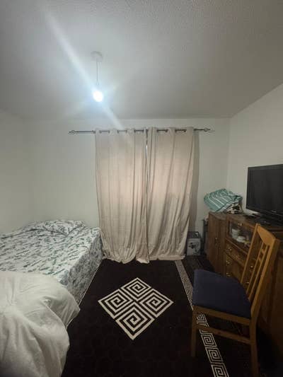 Spacious double room near canning town Main Photo
