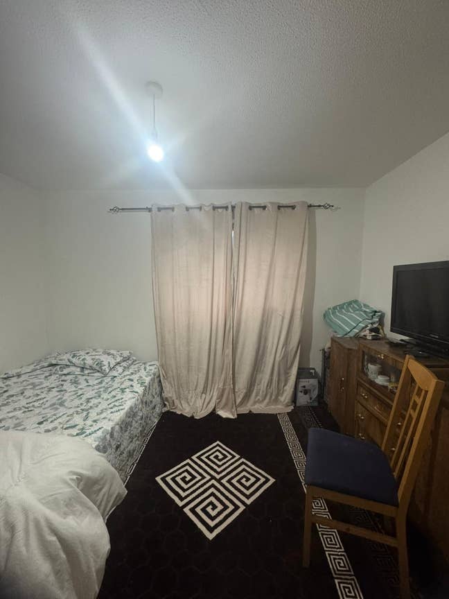 Spacious double room near canning town Main Photo