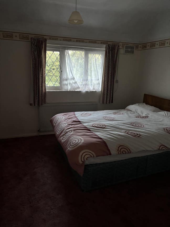 Room to Rent in West Drayton – Available Now Main Photo