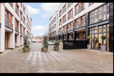 Double Room + Own Bathroom | City Centre | &pound;600 Main Photo
