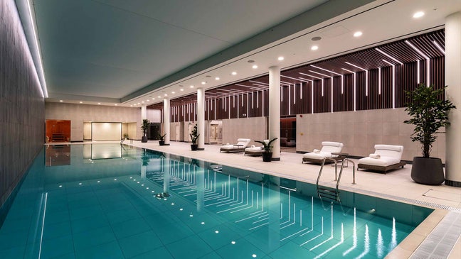 Luxury En-suite: Pool, Gym, Spa & Jacuzzi ✨ Main Photo