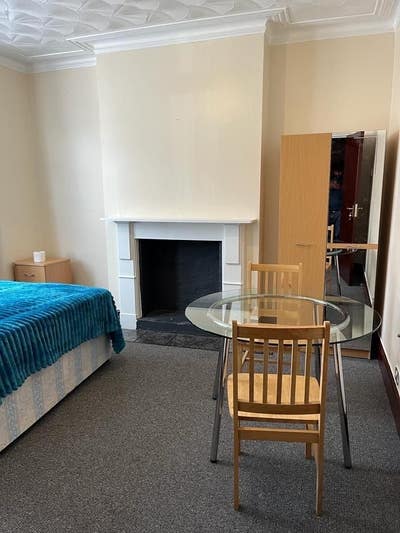  Double Room Available – IG1 2Hy Main Photo