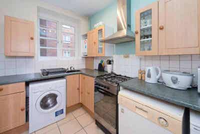 Zone 1 double room, postgrad female preferred  Main Photo