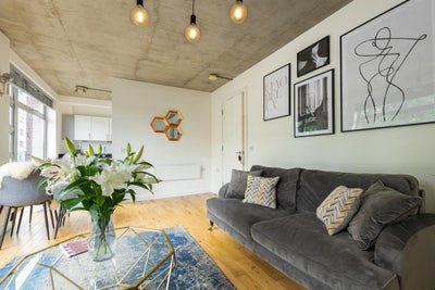 Fabulous high end 2 bed flat,MOVE TODAY, Old St Main Photo