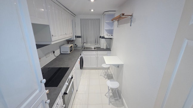 River view, separate kitchen! 2-bed 2-bath Main Photo