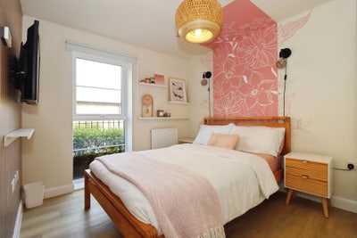 Double Bedroom in Beautiful Ground Floor Flat  Main Photo