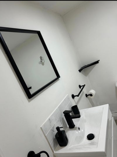🏡 Flats to Let – 1 & 2 bedroom fully furnished fl Main Photo