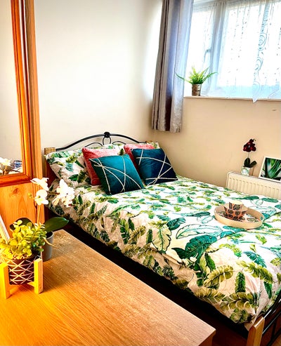 Lovely Single / Double room near Hospital and Town Main Photo