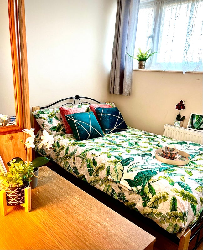 Lovely Single / Double room near Hospital and Town Main Photo
