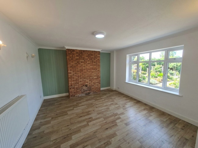 Modern & Spacious Double Rooms | All Bills Include Main Photo