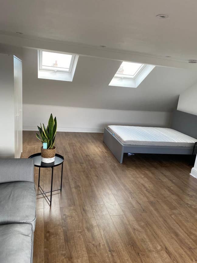 Large Double Loft Room with Ensuite Main Photo