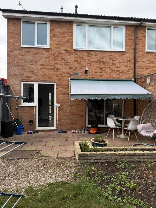 Spacious Furnished 3 Bedroom House  Main Photo