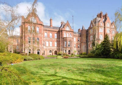 Stunning 2 bed full apartment available Mon - Fri Main Photo