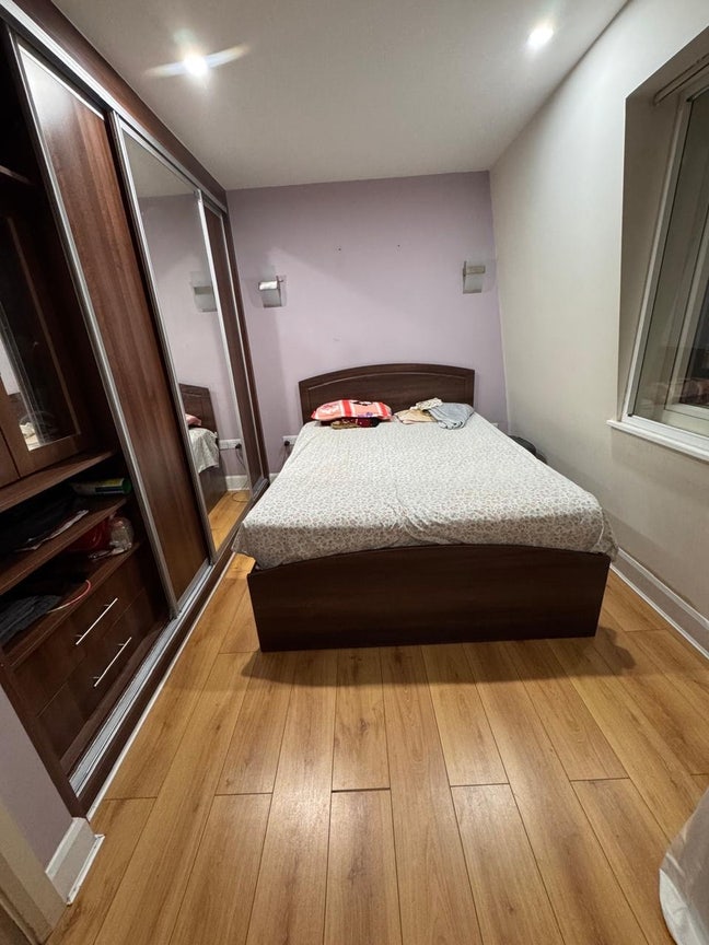 Room Available – Male Roommate | West Harrow Main Photo