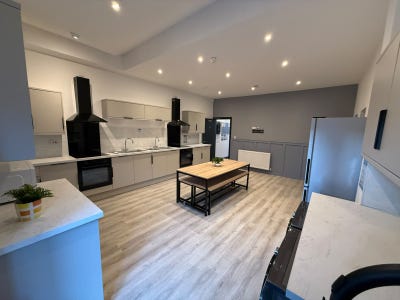 Stunning New Refurb Now Being Offered Main Photo