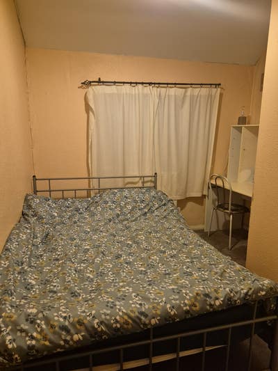  Double Room to live, friendly owner  Main Photo