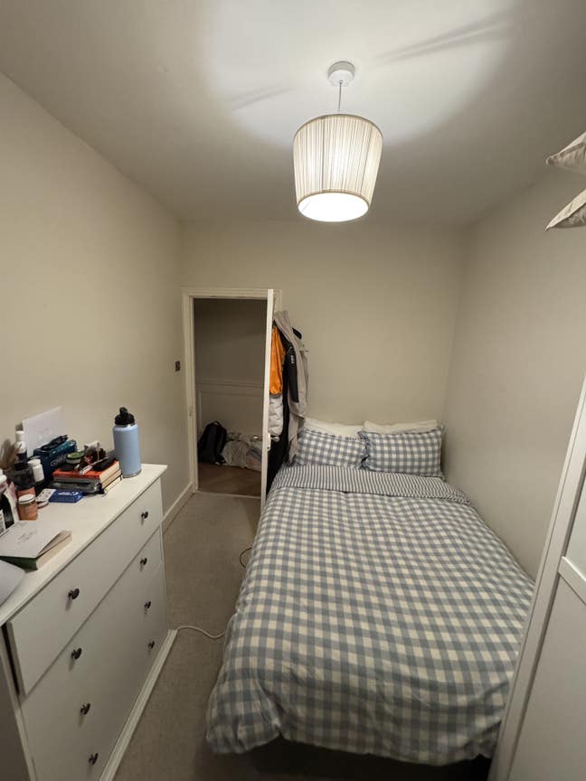 Double room available next to Clapham Common Main Photo