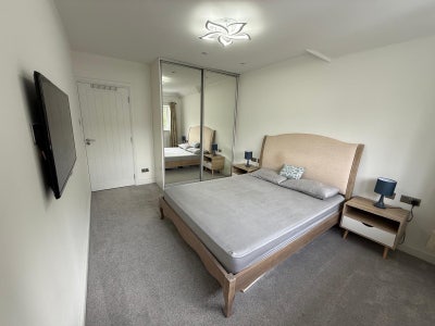 Luxury double bedroom with dedicated bathroom Main Photo