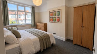 Southmead Nearby | Professional Rooms | BS7 Main Photo