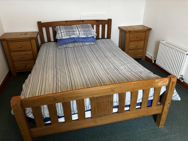 Double fully furnished room in pumperston for rent Main Photo