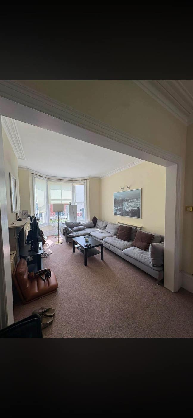 Double Room in 4-Bed Furnished House, Fulham Main Photo