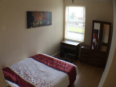 Lovley Double Room B23 Bills Inclusive Main Photo
