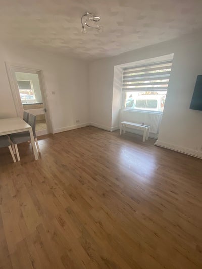 Flatmate wanted - 2-bed flat, Pontcanna Main Photo