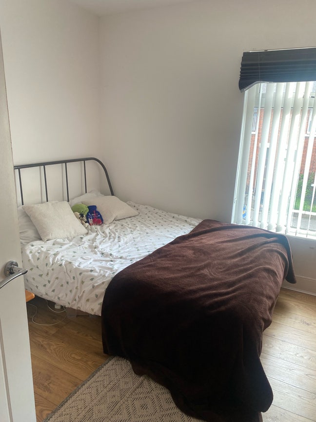 Nice spacious two bedroom house for rent! Main Photo