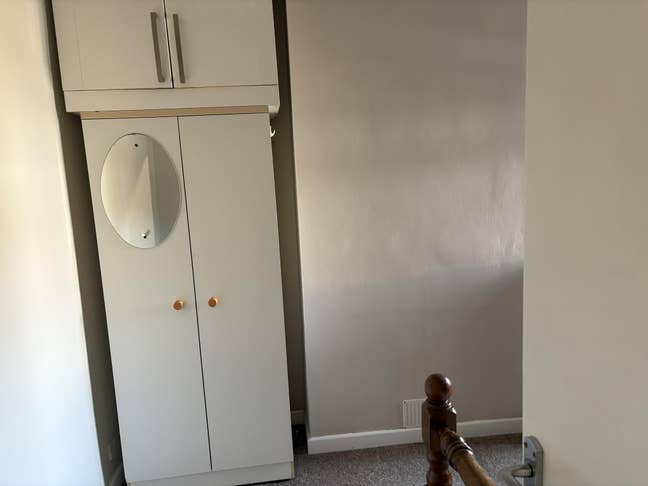 Single Furnished Room to Let in Woking Main Photo