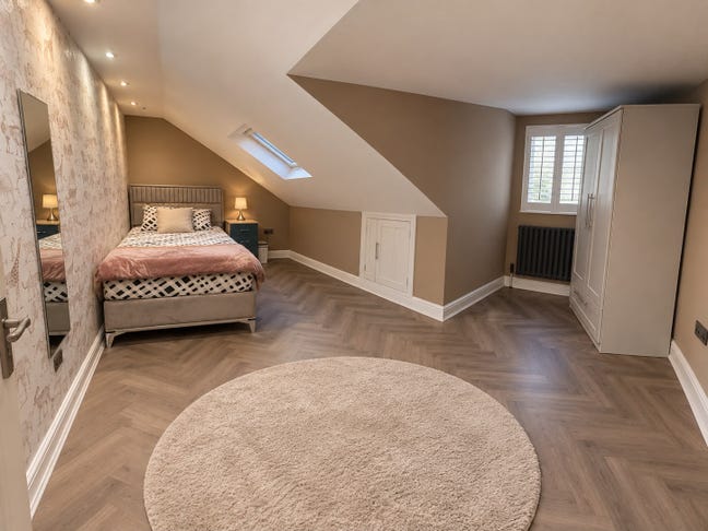 Single Room to Rent Main Photo