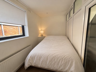 Cosy refurbed London home 5 mins from station  Main Photo