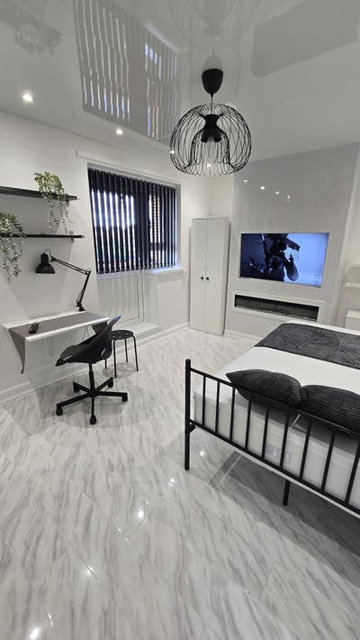2 Luxurious Room in 2 Bed Apartment- E1 - Aldgate Main Photo