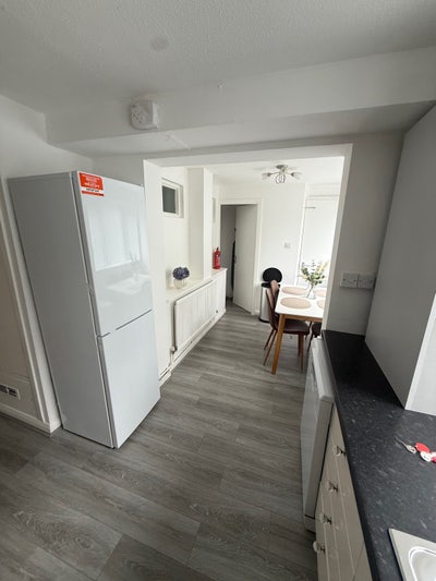 2 bedroom house  Main Photo