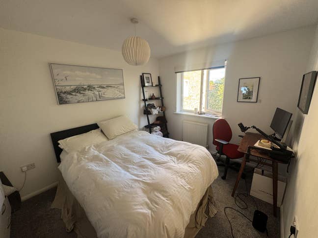 Bright Double Room Sublet Near Queen’s Park  Main Photo