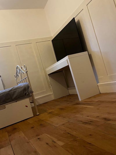 Double room close to city Main Photo
