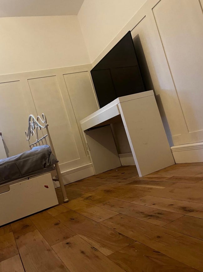 Double room close to city Main Photo