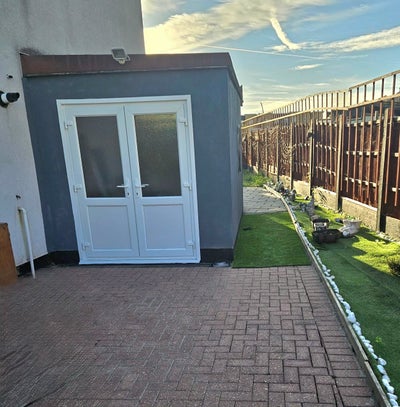 1 Bed Single Room with Private Ensuite & Entrance Main Photo