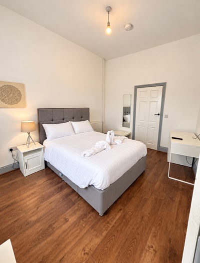 Stylist Studio Retreat | Nelson Town Centre Main Photo