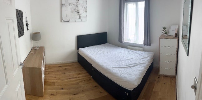 Beautiful clean double room BS7  Main Photo
