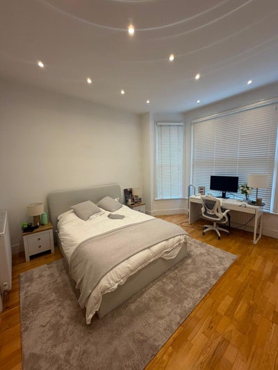Room Available in Islington Main Photo