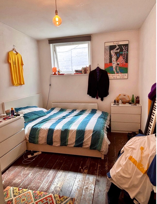 Double En-suite Room in North London warehouse Main Photo