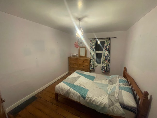 Room for rent  Main Photo