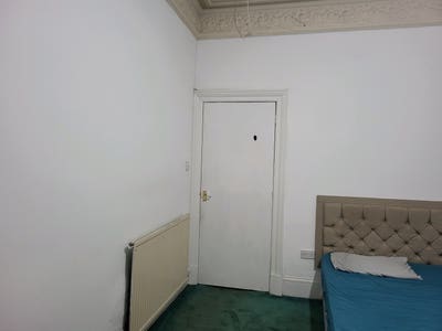 Double room available in Dennistoun area Main Photo